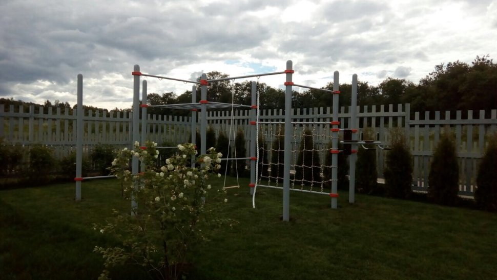 Уличный спортивно-развлекательный комплекс СЕМЕЙНЫЙ