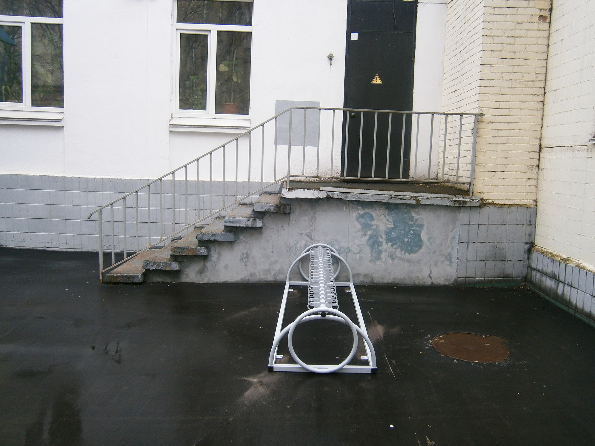 Парковка для самокатов Компакт на 30 мест