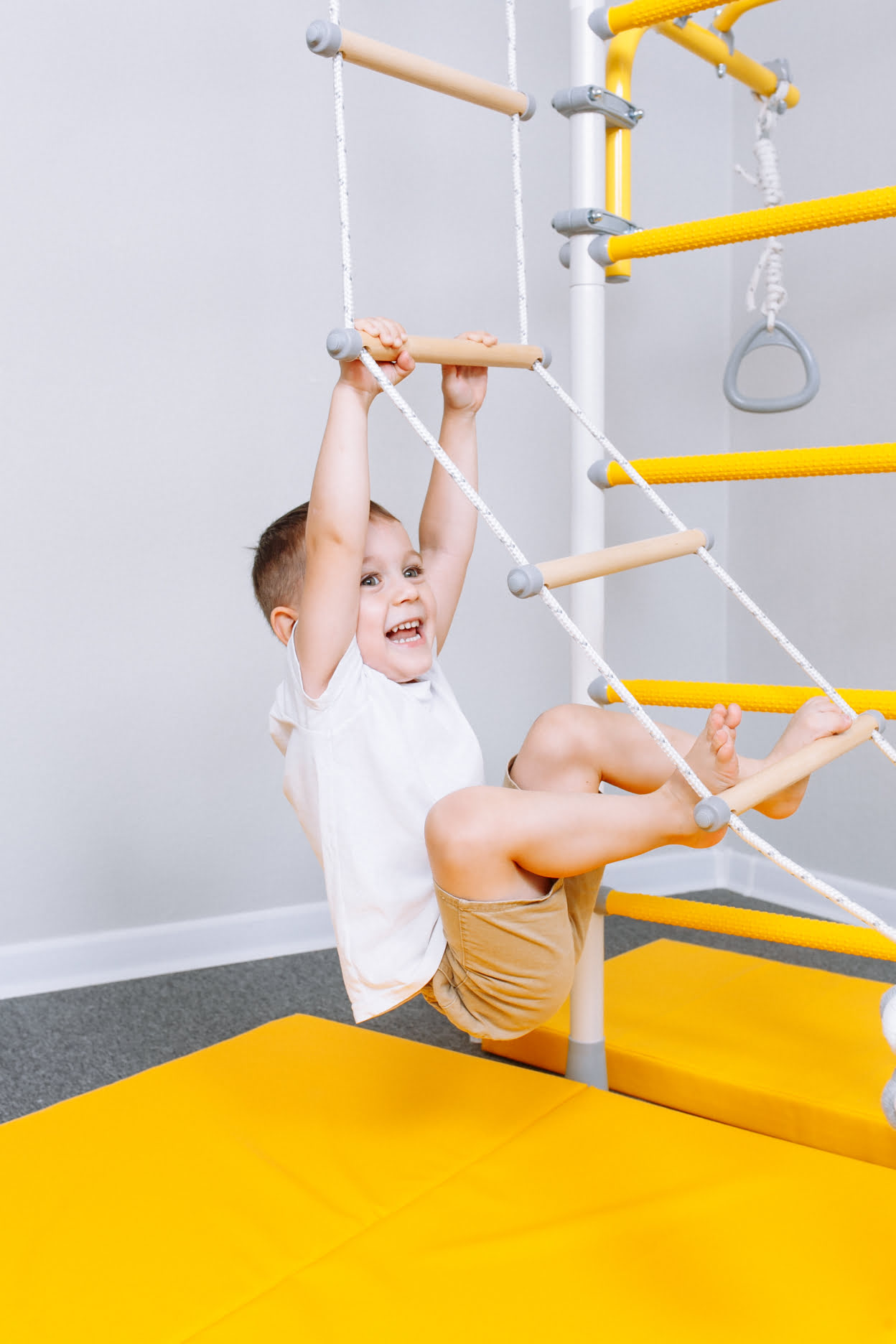 Шведская стенка R6 Romana (01.20.7.06.490.07.00-14) зелёное яблоко