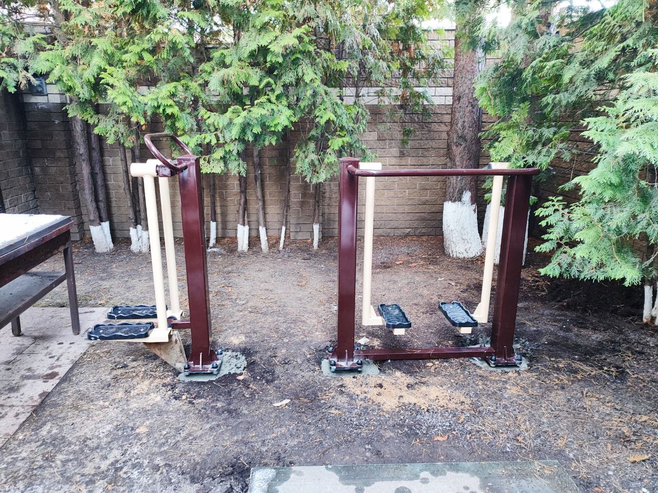 Установка уличных тренажеров Air gym YT39 и YT28