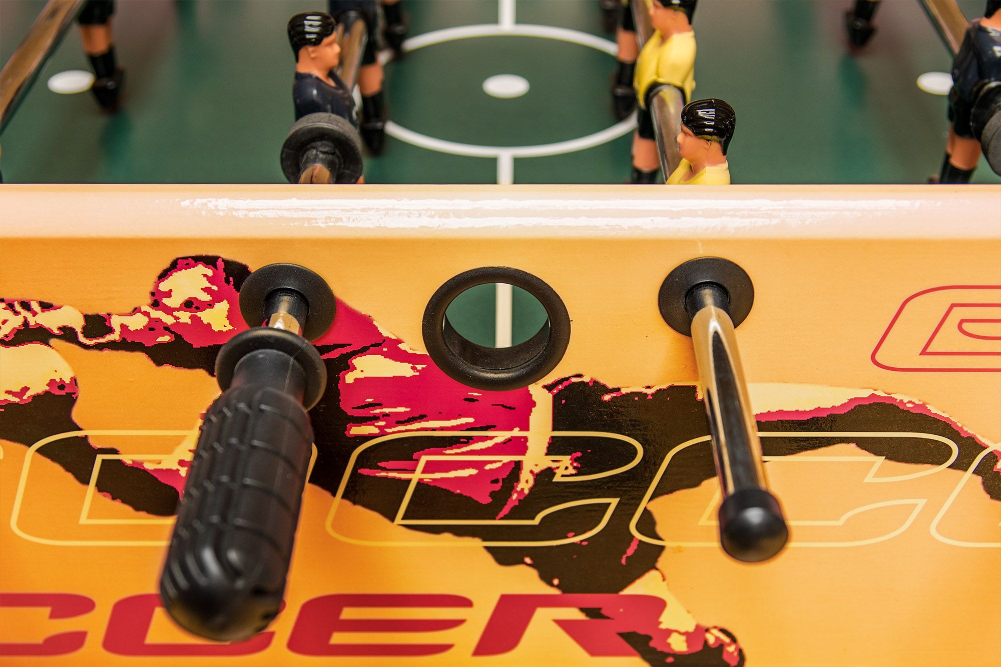 Настольный футбол (кикер) Amsterdam 4 ф (120 х 61 х 84 см, оранжево-черный)