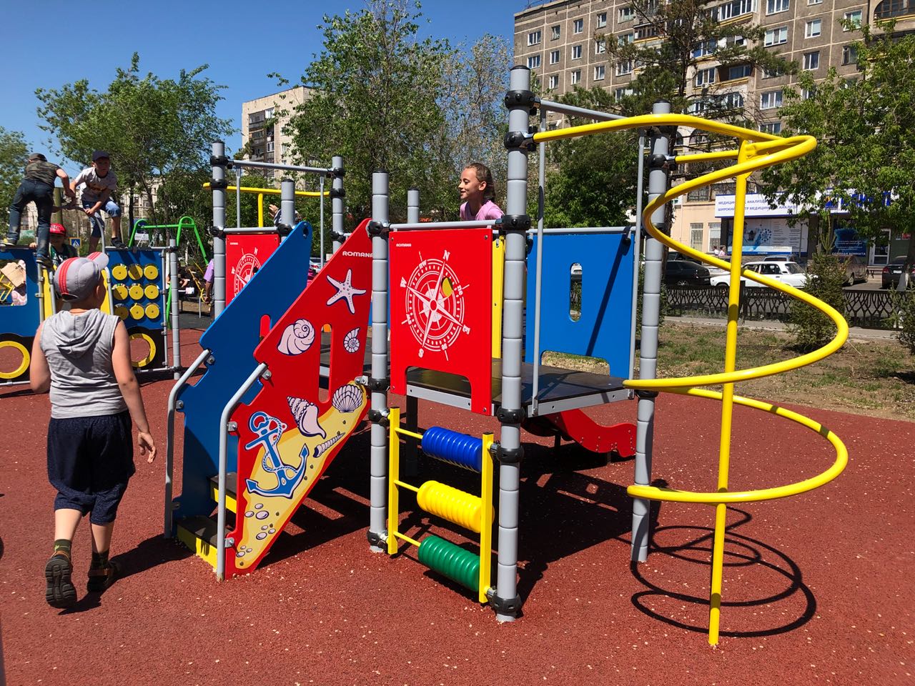 Панельный игровой комплекс Корабль с горкой «Romana 401.23.00»