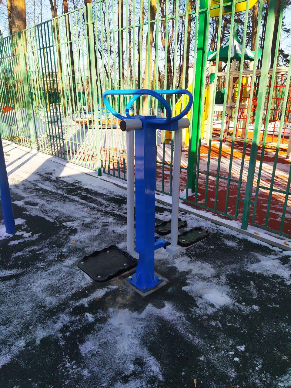 Уличный тренажер маятник и разведение ног  Air-Gym YT2