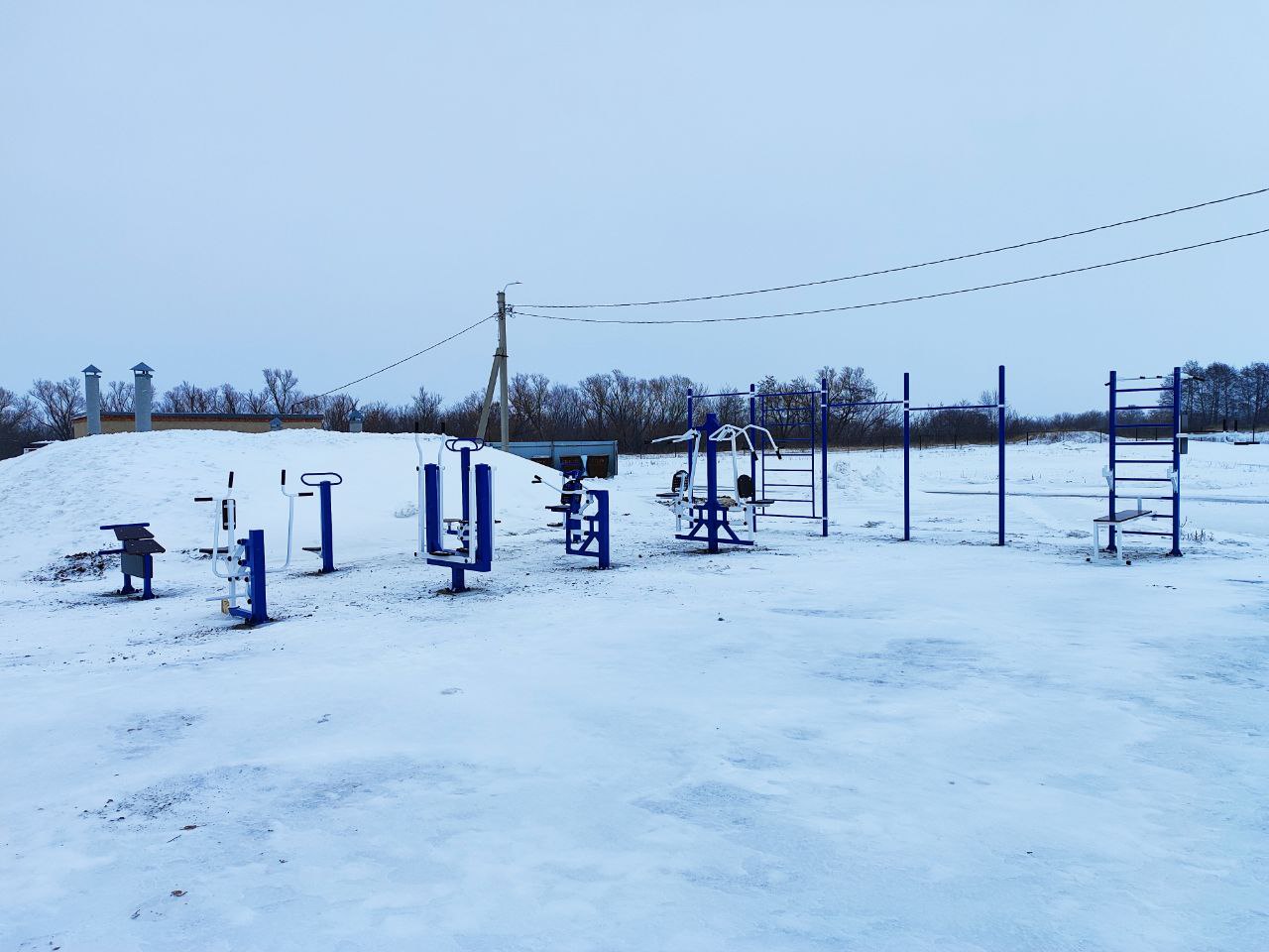 Установка воркаутов и уличных тренажеров 