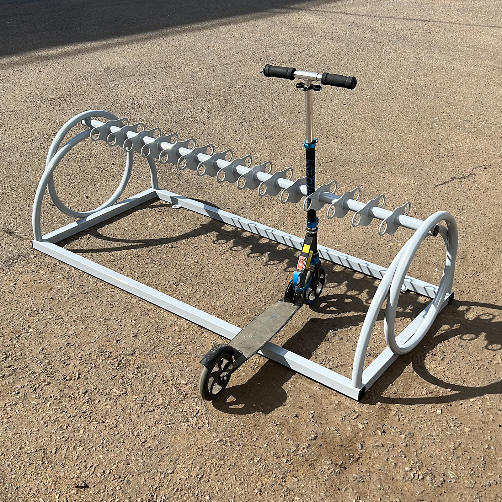 Парковка для самокатов Компакт на 30 мест