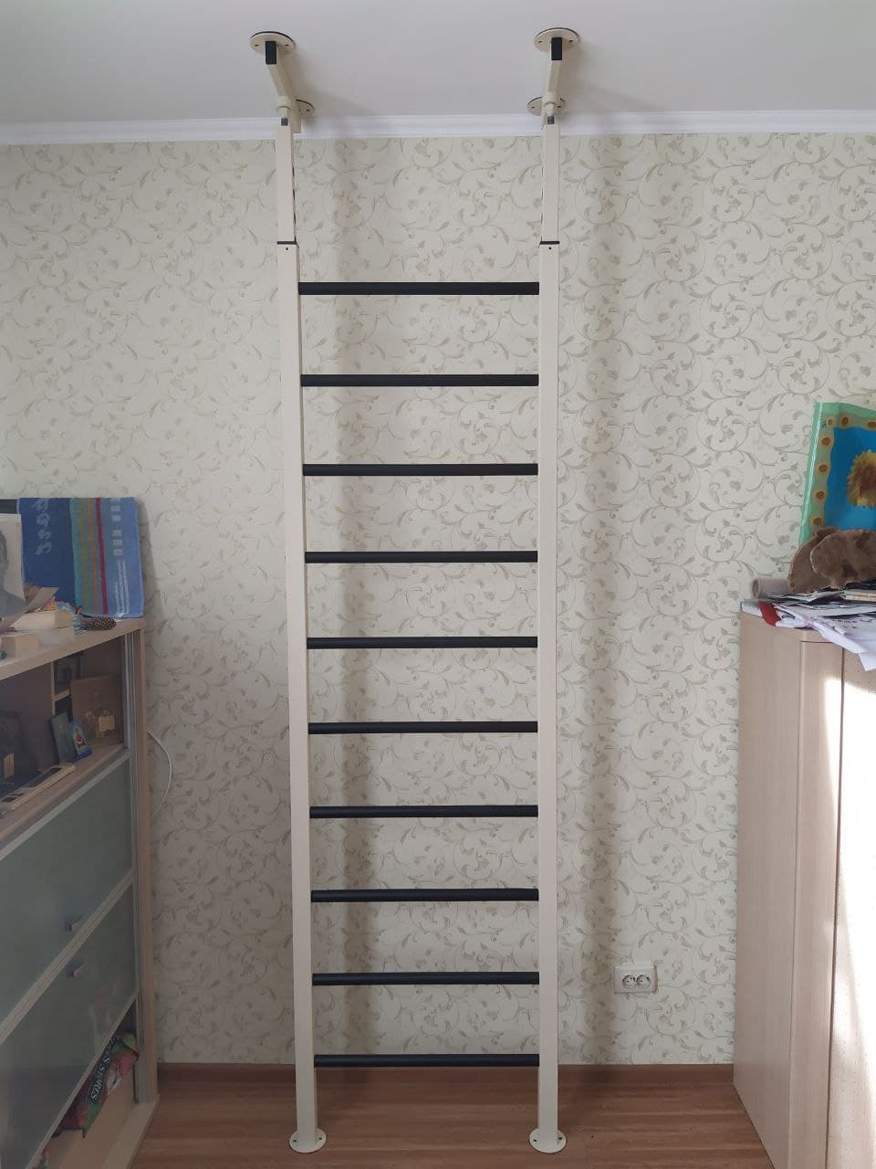 Шведская стенка в распор с усиленными креплениями, AG81