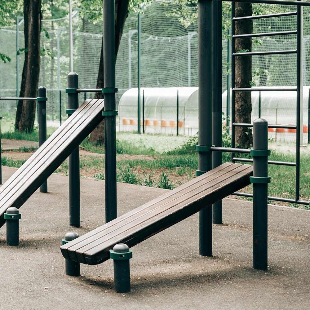 Уличные спортивные комплексы