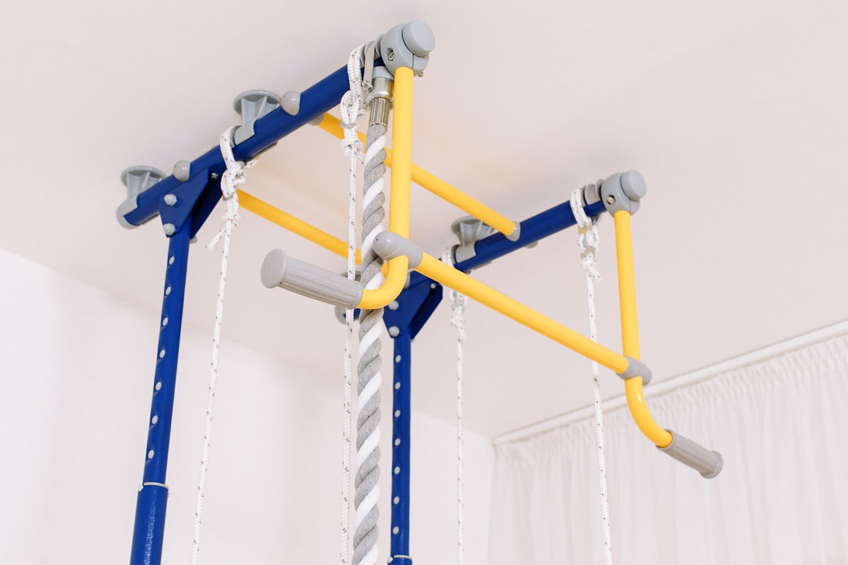 Шведская стенка R2 Romana (01.20.7.06.490.02.00-11) зеленое яблоко