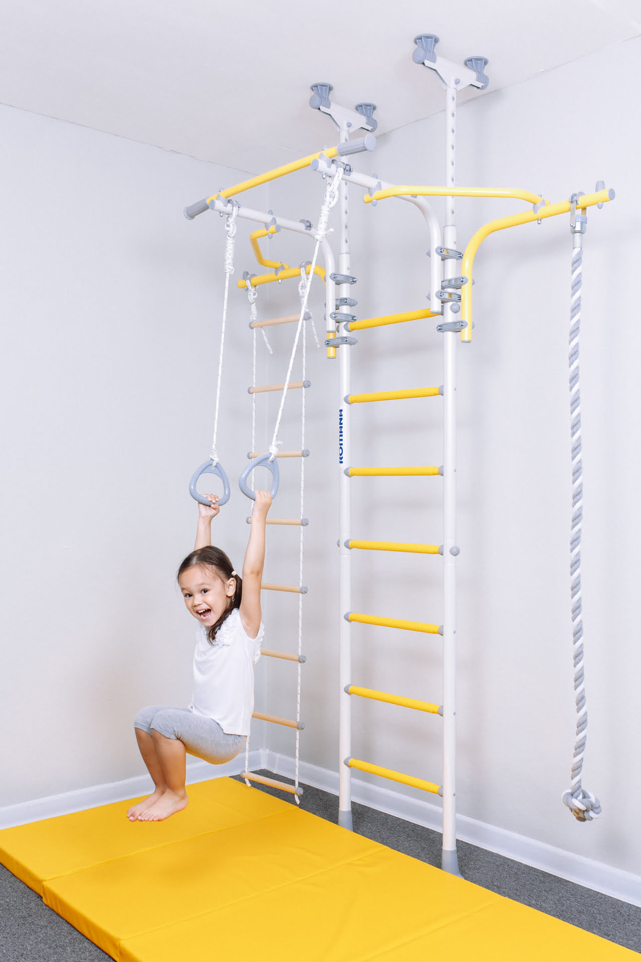 Шведская стенка R6 Romana (01.20.7.06.490.07.00-14) зелёное яблоко