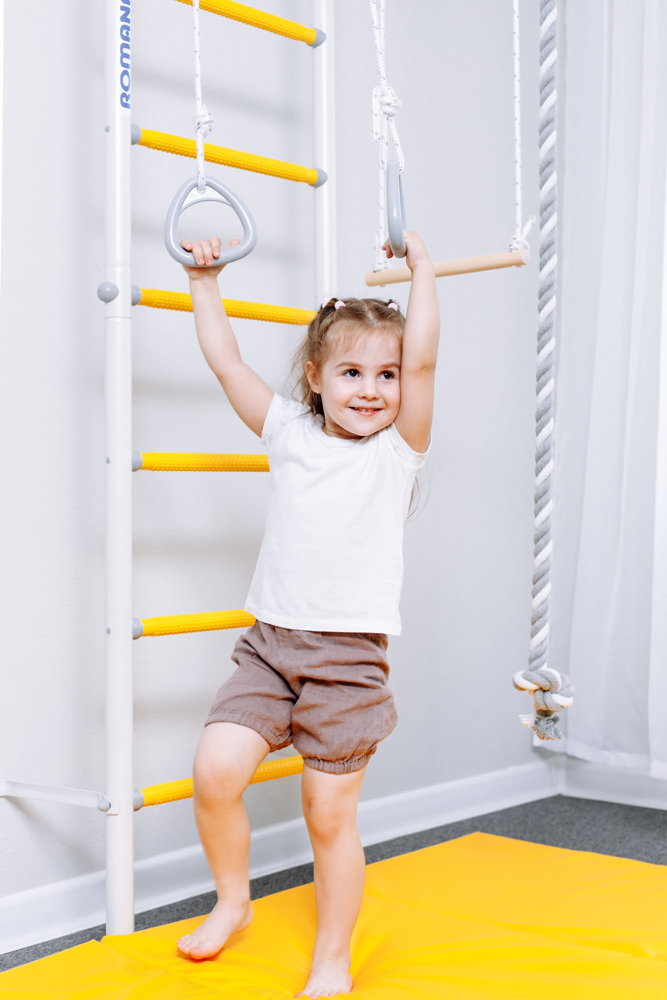 Шведская стенка S1 Romana (01.21.7.06.490.05.00-13) зелёное яблоко