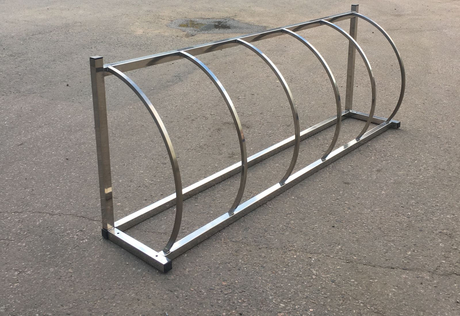 Парковка для велосипедов Юник из нержавеющей стали на 5 мест