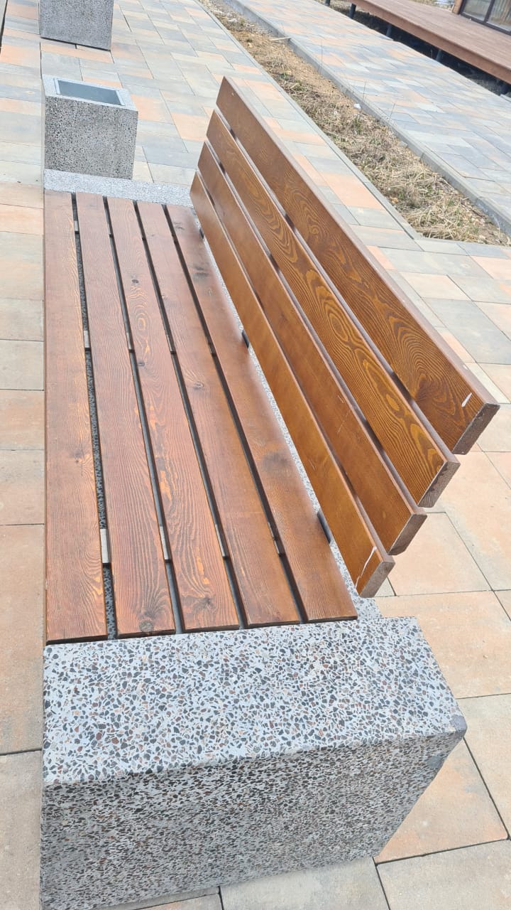 Скамья парковая бетонная ЭРАКЛЕЯ со спинкой С-51