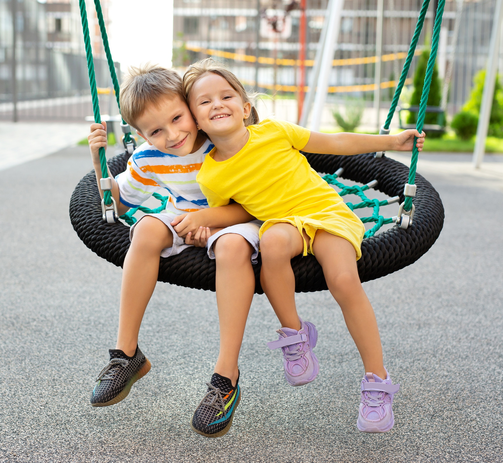 Качели-гнездо