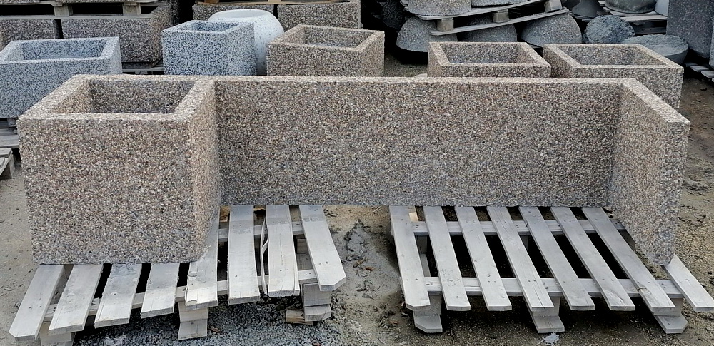 Скамья бетонная (с цветником) С-20