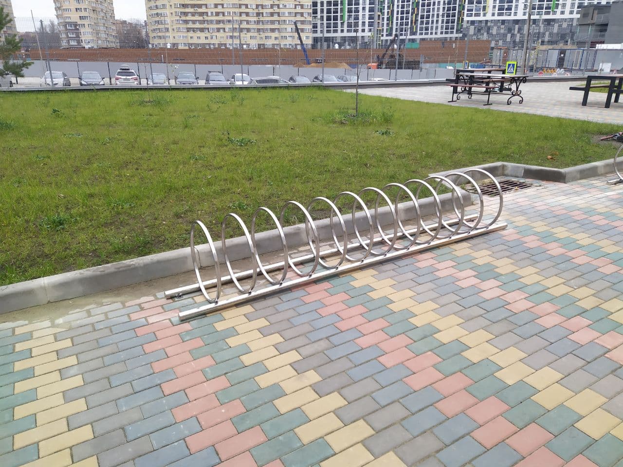 Велопарковка Луна из нержавеющей стали