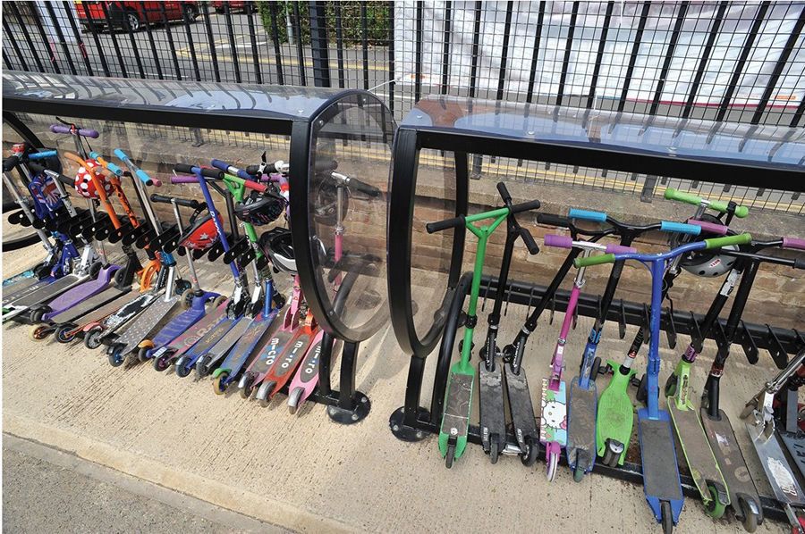 Крытая парковка для самокатов