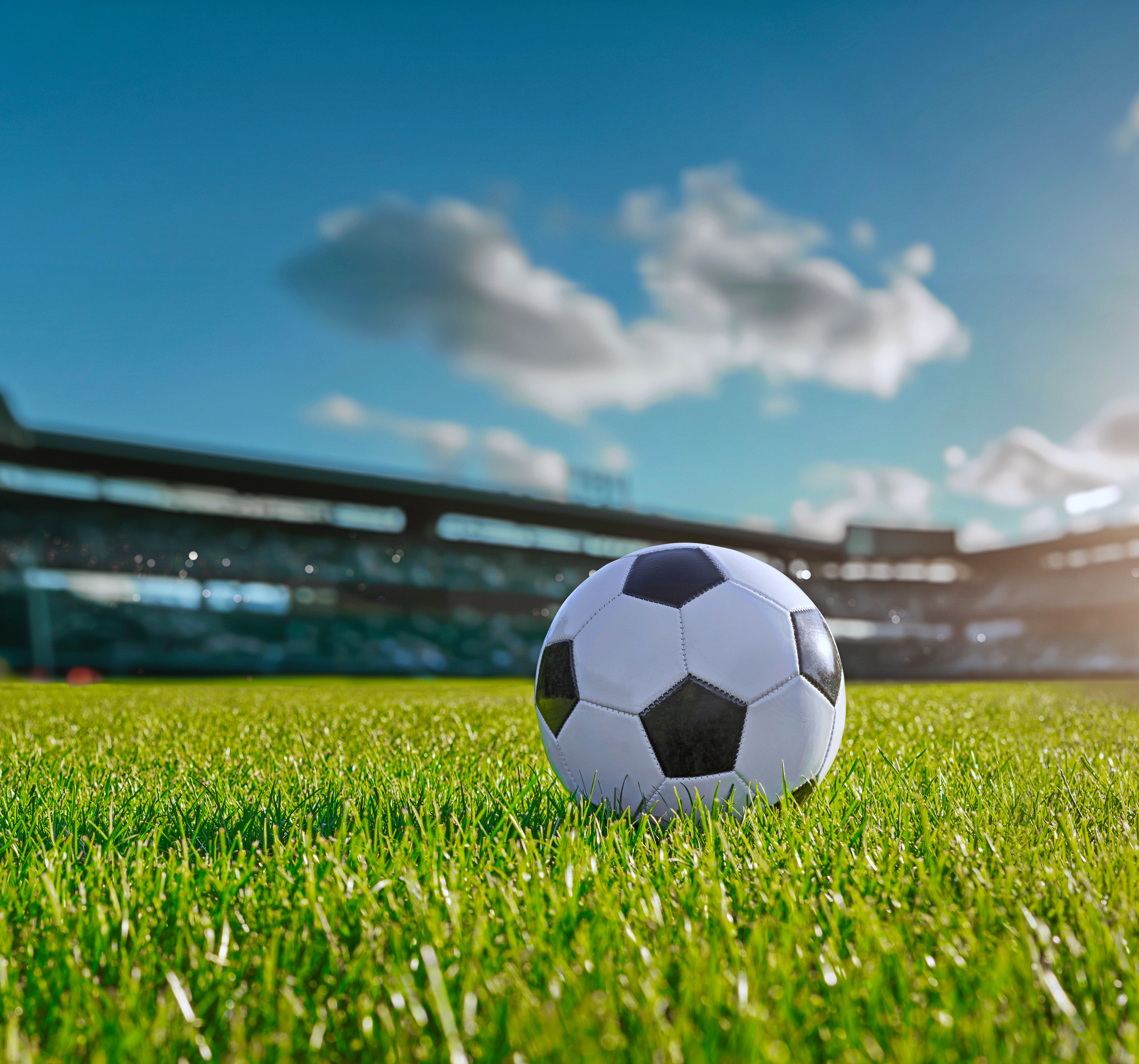 Футбольные мячи