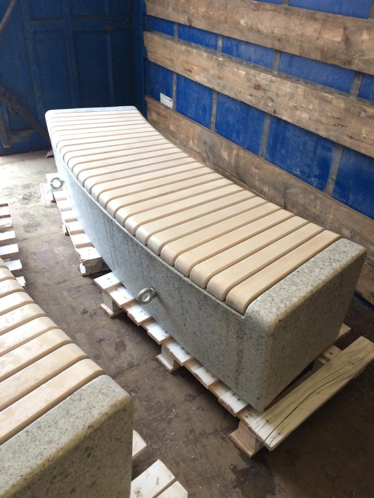 Скамья ОНДА бетонная С-66-R200