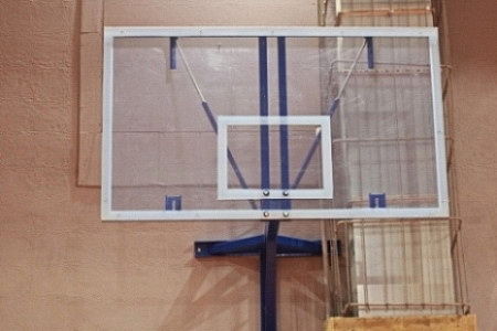 Щит баскетбольный профессиональный из оргстекла толщ. 15 мм (01.201)