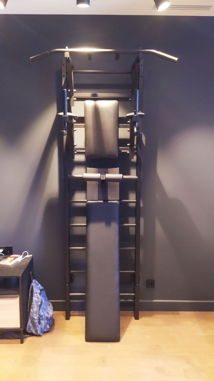 Монтаж шведской стенки турник-брусья-скамья для пресса с валиками 