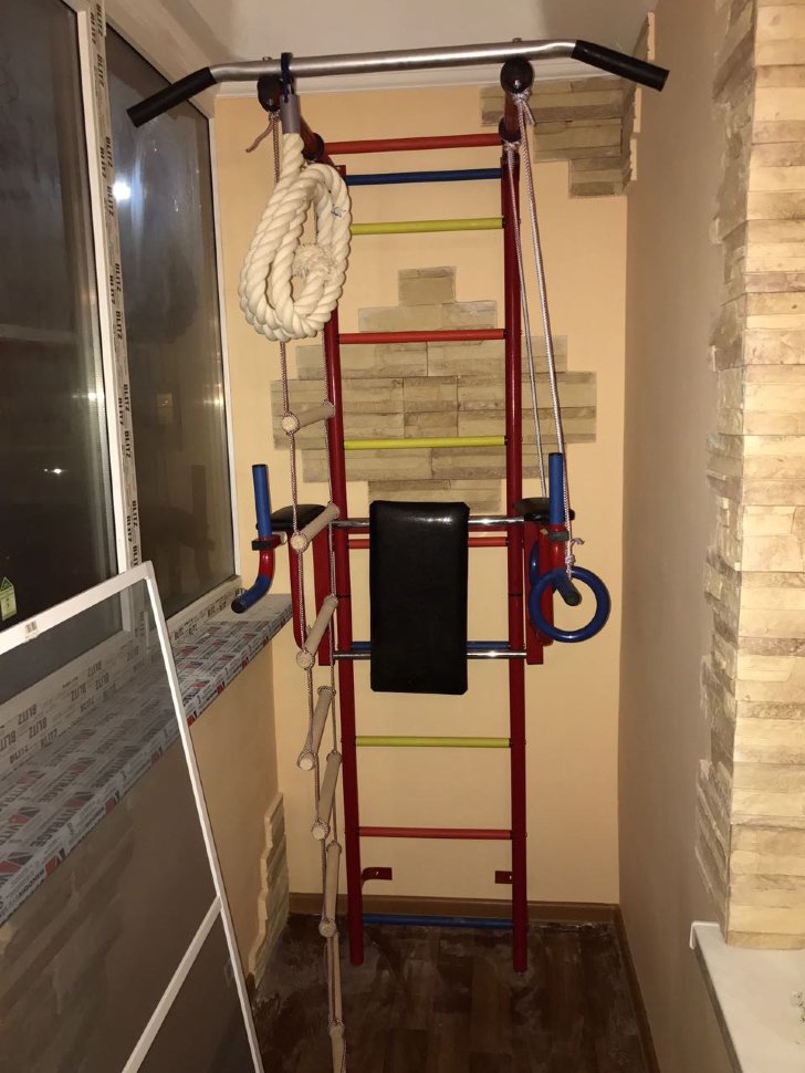 ДСК "Крепыш плюс " пристенный с брусьями - 1 бордовый