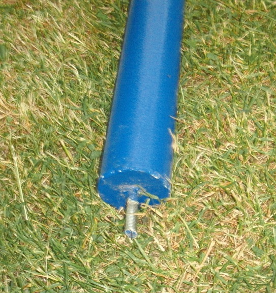 Стойки волейбольные пристенные 03.101