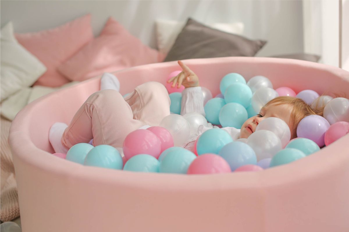 Сухой бассейн AIRPOOL Romana ДМФ-МК-02.53.01 (розовый с розовыми шариками, 150 шт.)