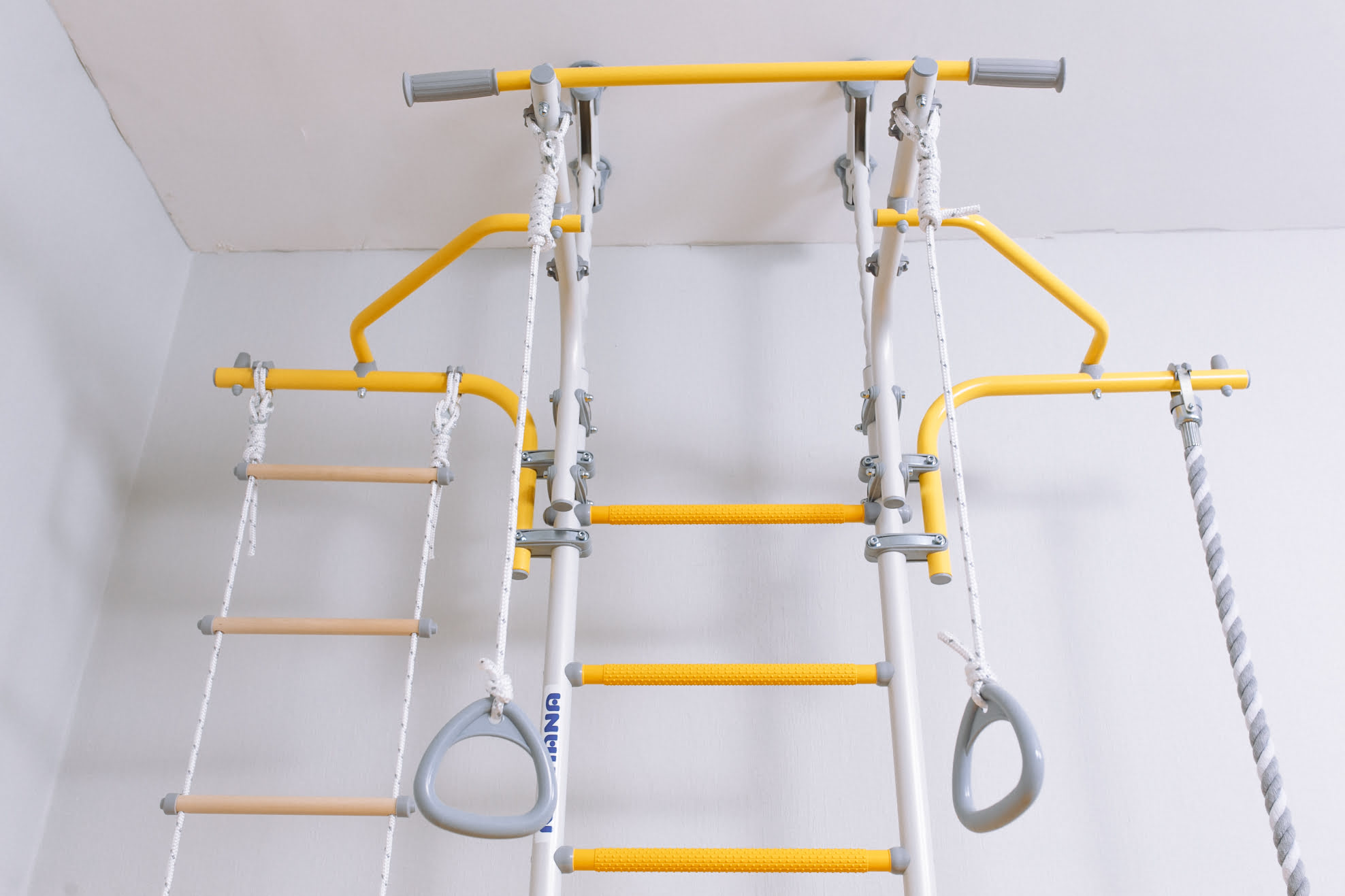 Шведская стенка R6 Romana (01.20.7.06.490.07.00-14) зелёное яблоко