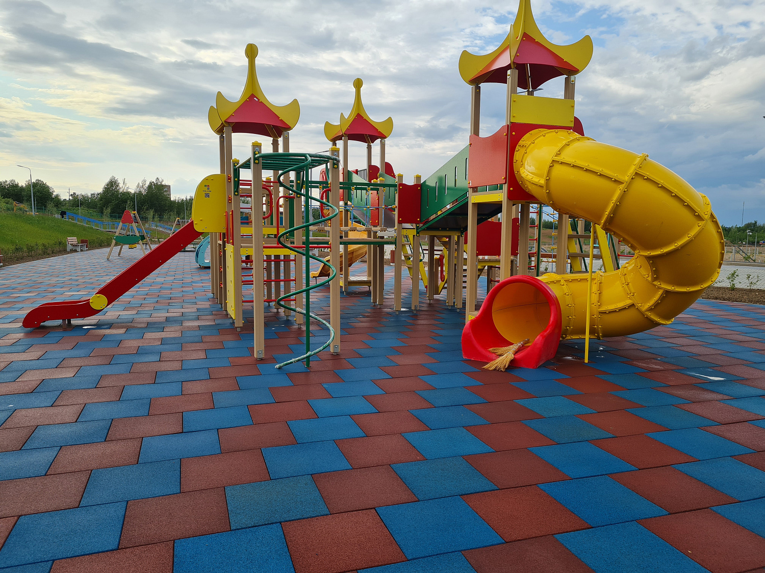 Сооружение детских игровых площадок